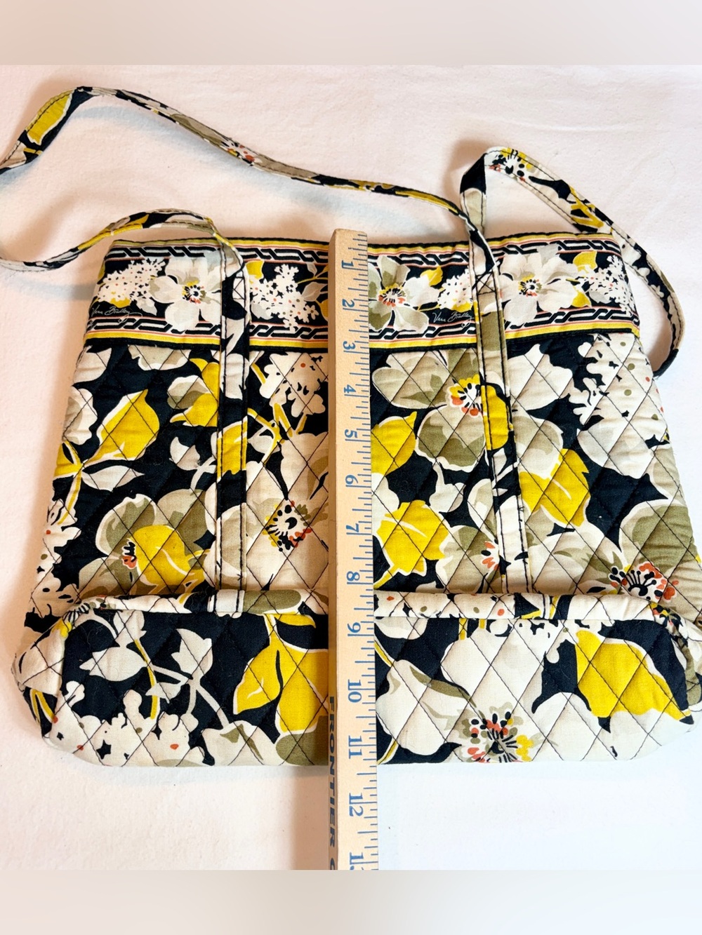 Vera Bradley Yellow Black DOGWOOD Pattern Tote Bag Reusable Penguin Bag - Picture 4 of 7